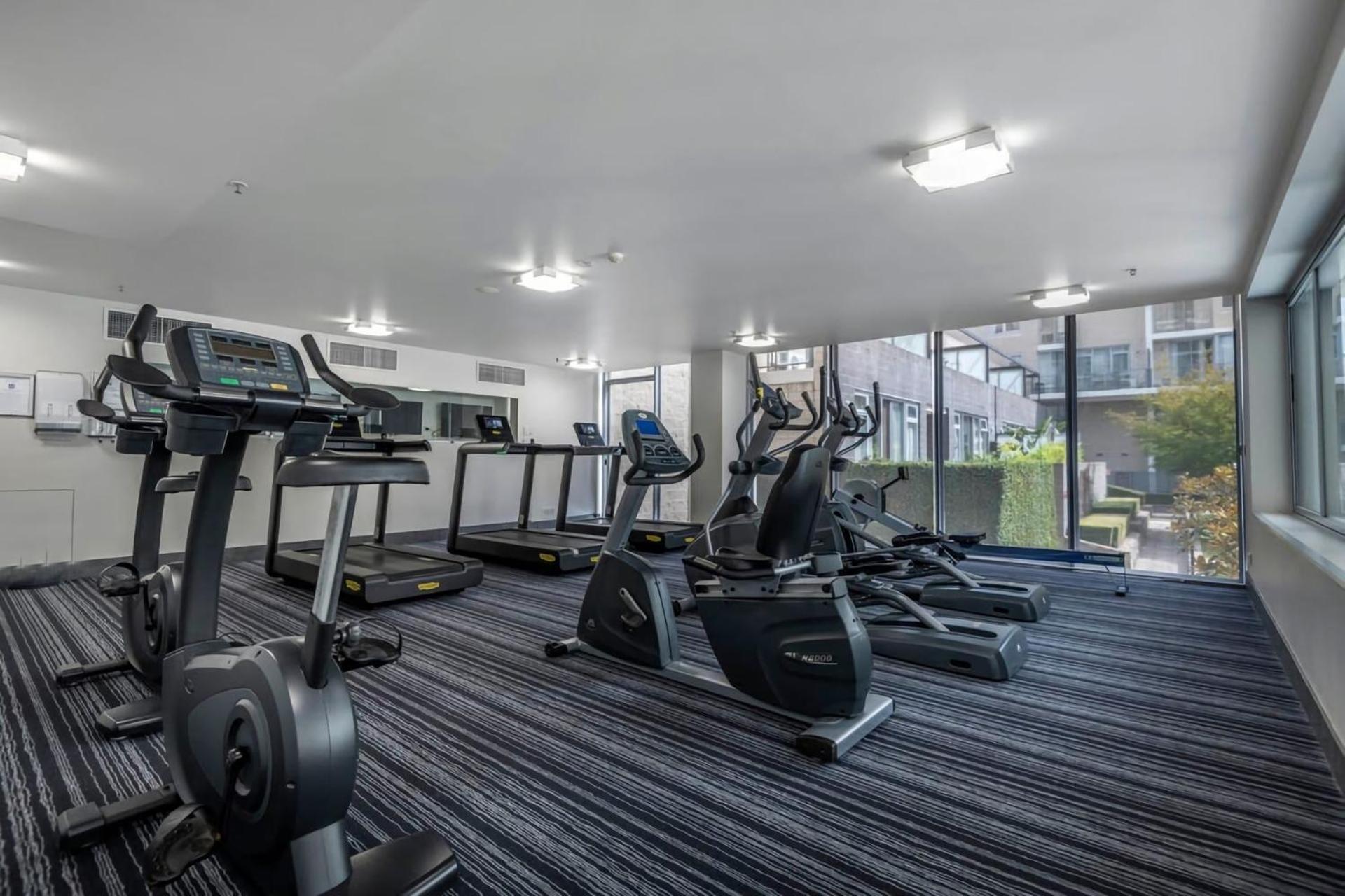 London Circuit Hideaway Apartment Canberra